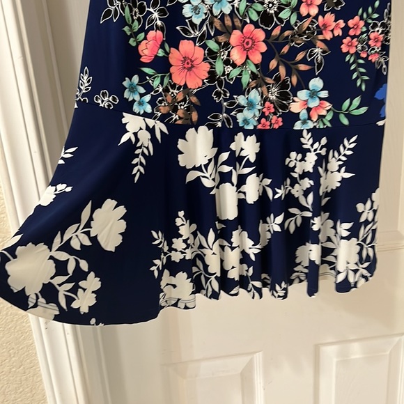 Brand new never worn Eliza J flora dress. - Picture 6 of 6